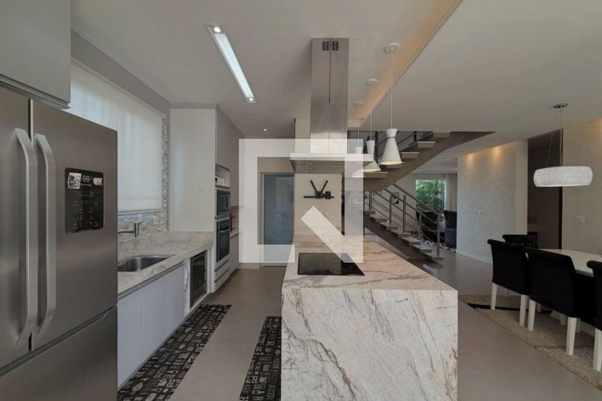 Casa à Venda - Swiss Park, 4 Quartos,  402 m2 em , Campinas - sp | SoloBR