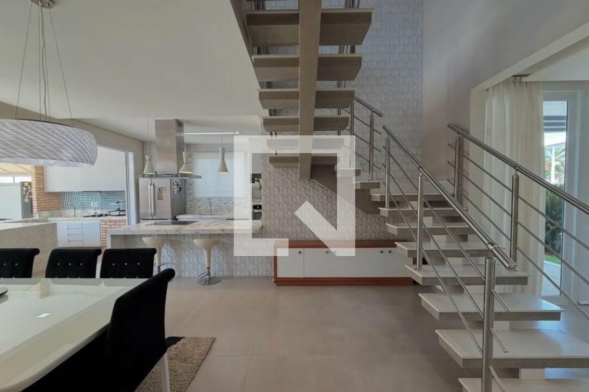 Casa à Venda - Swiss Park, 4 Quartos,  402 m2 em , Campinas - sp | SoloBR