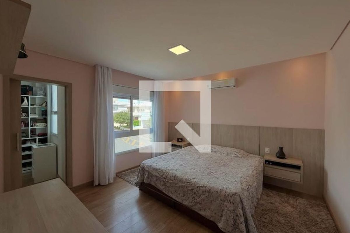 Casa à Venda - Swiss Park, 4 Quartos,  402 m2 em , Campinas - sp | SoloBR