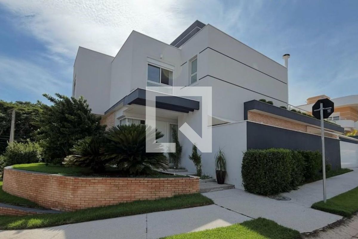 Casa à Venda - Swiss Park, 4 Quartos,  402 m2 em , Campinas - sp | SoloBR