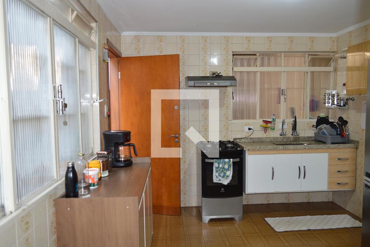 Casa, 2 quartos, 220 m² - Foto 60