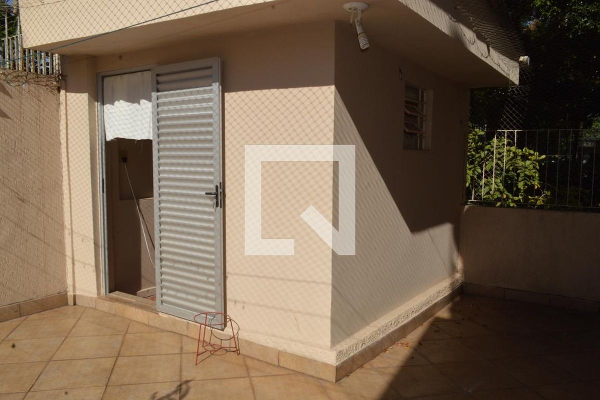 Casa, 2 quartos, 220 m² - Foto 101