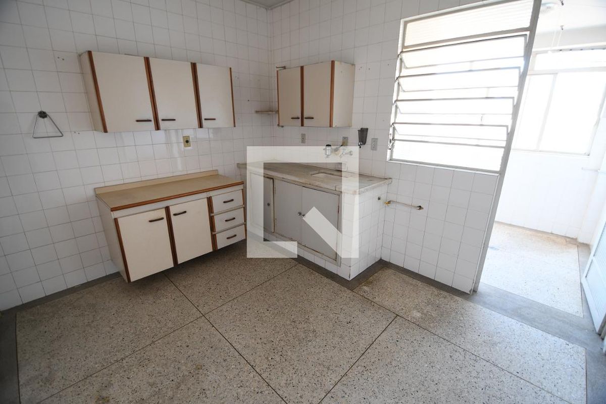 Apartamento à Venda - Centro, 2 Quartos,  124 m2 em , Campinas - sp | SoloBR