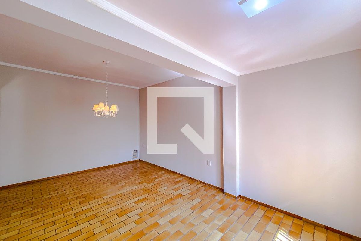 Casa, 3 quartos, 200 m² - Foto 6