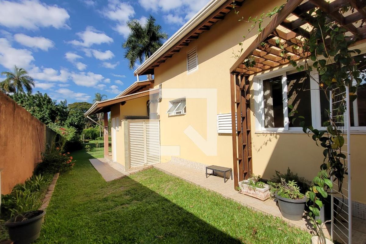 Casa à Venda - Barão Geraldo - Centro, 3 Quartos,  280 m2 em , Campinas - sp | SoloBR