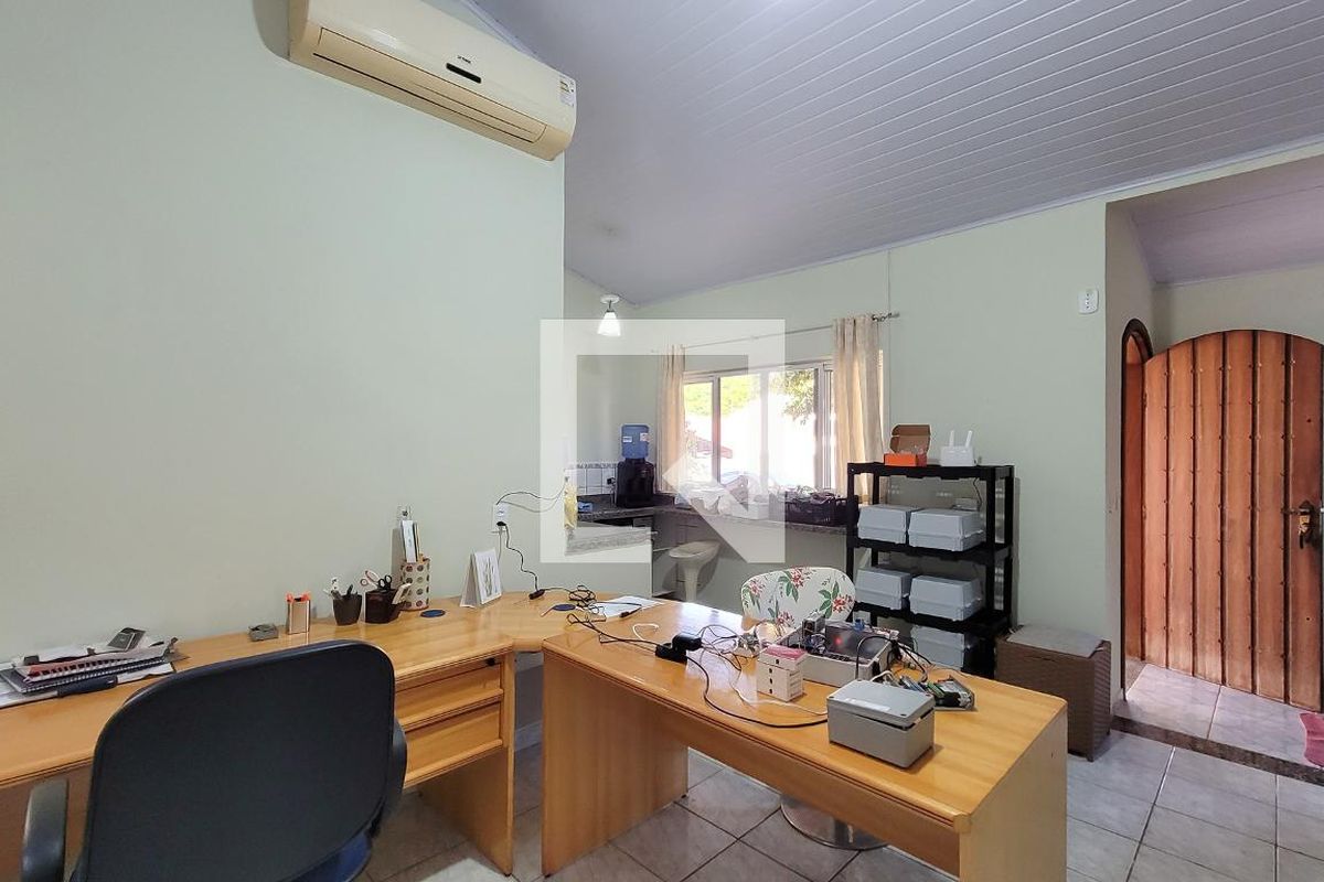 Casa à Venda - Barão Geraldo - Centro, 3 Quartos,  280 m2 em , Campinas - sp | SoloBR