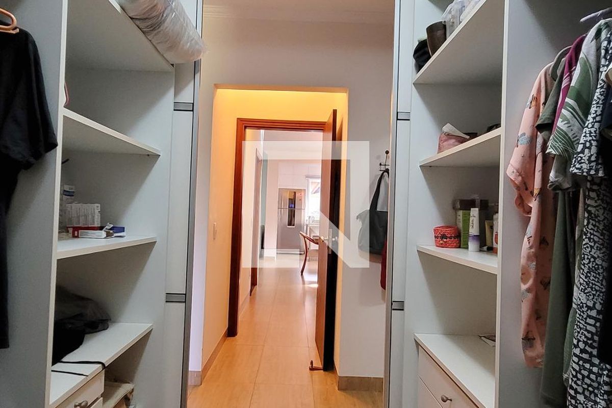 Casa à Venda - Barão Geraldo - Centro, 3 Quartos,  280 m2 em , Campinas - sp | SoloBR