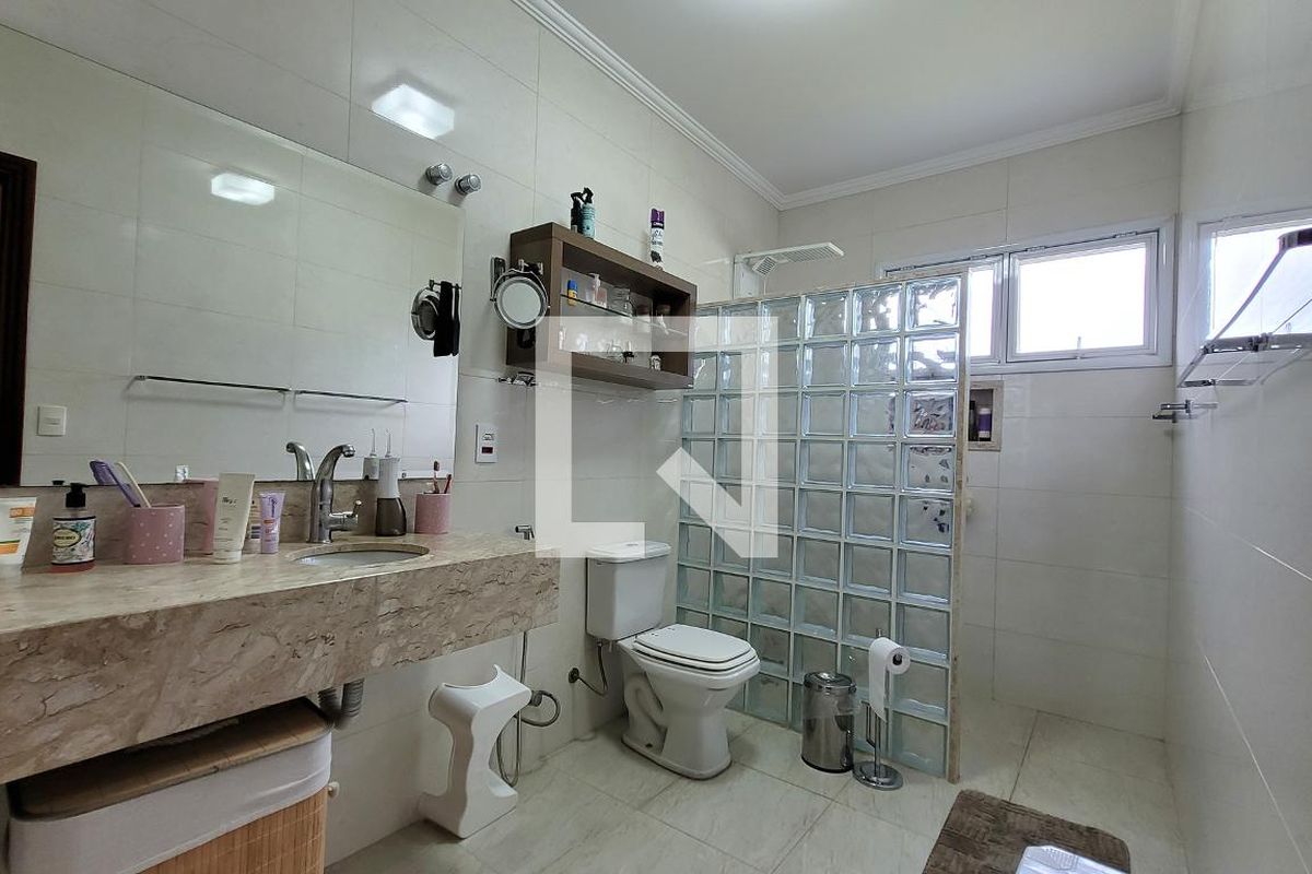 Casa à Venda - Barão Geraldo - Centro, 3 Quartos,  280 m2 em , Campinas - sp | SoloBR