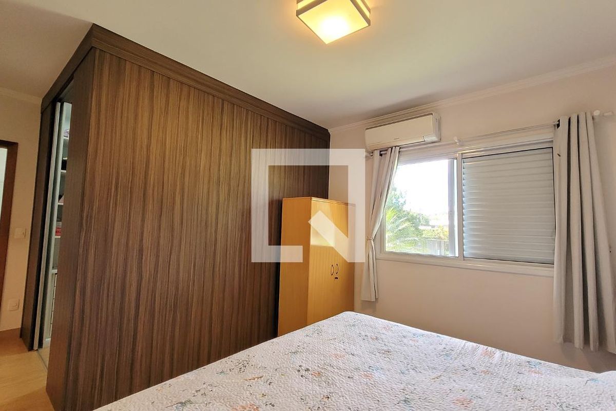 Casa à Venda - Barão Geraldo - Centro, 3 Quartos,  280 m2 em , Campinas - sp | SoloBR