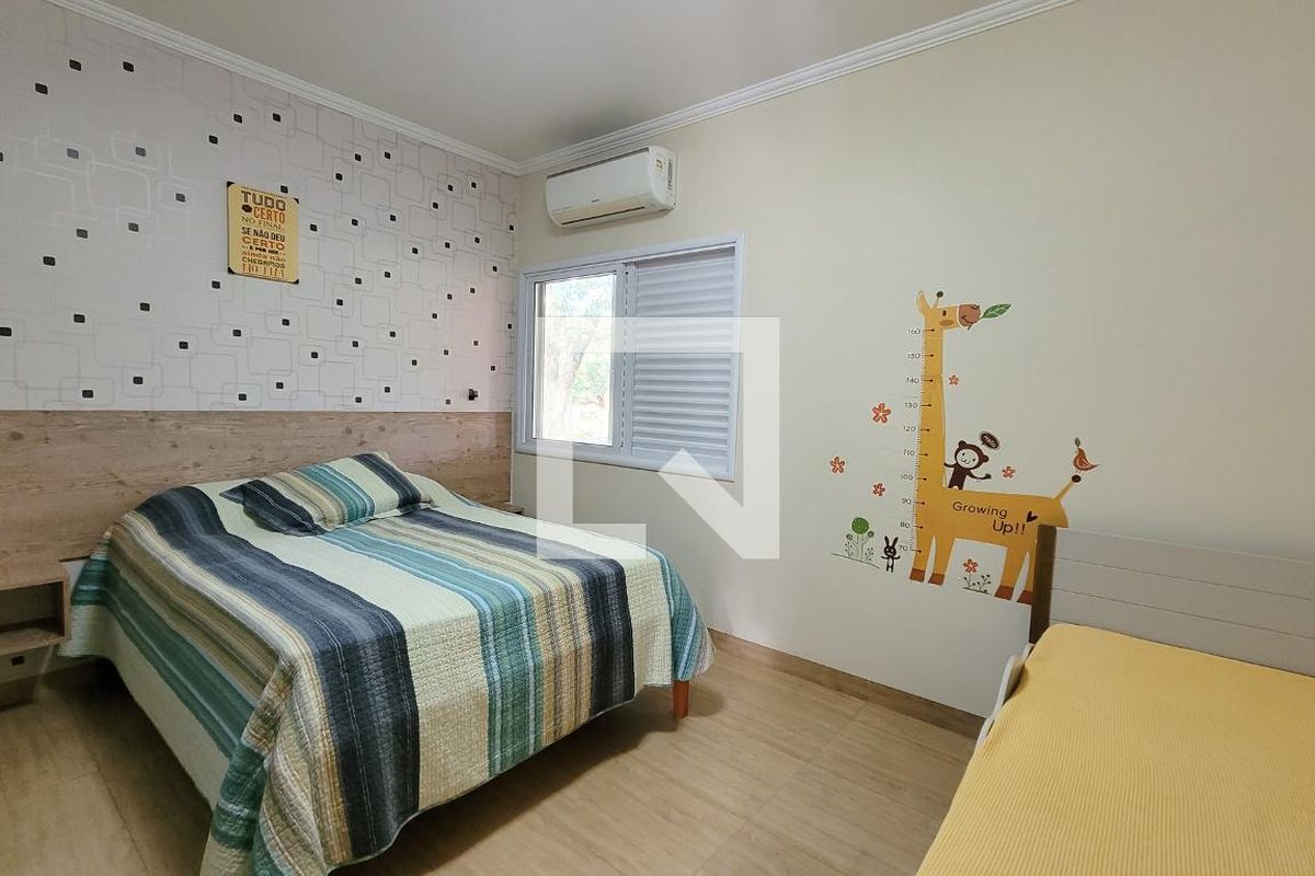 Casa à Venda - Barão Geraldo - Centro, 3 Quartos,  280 m2 em , Campinas - sp | SoloBR