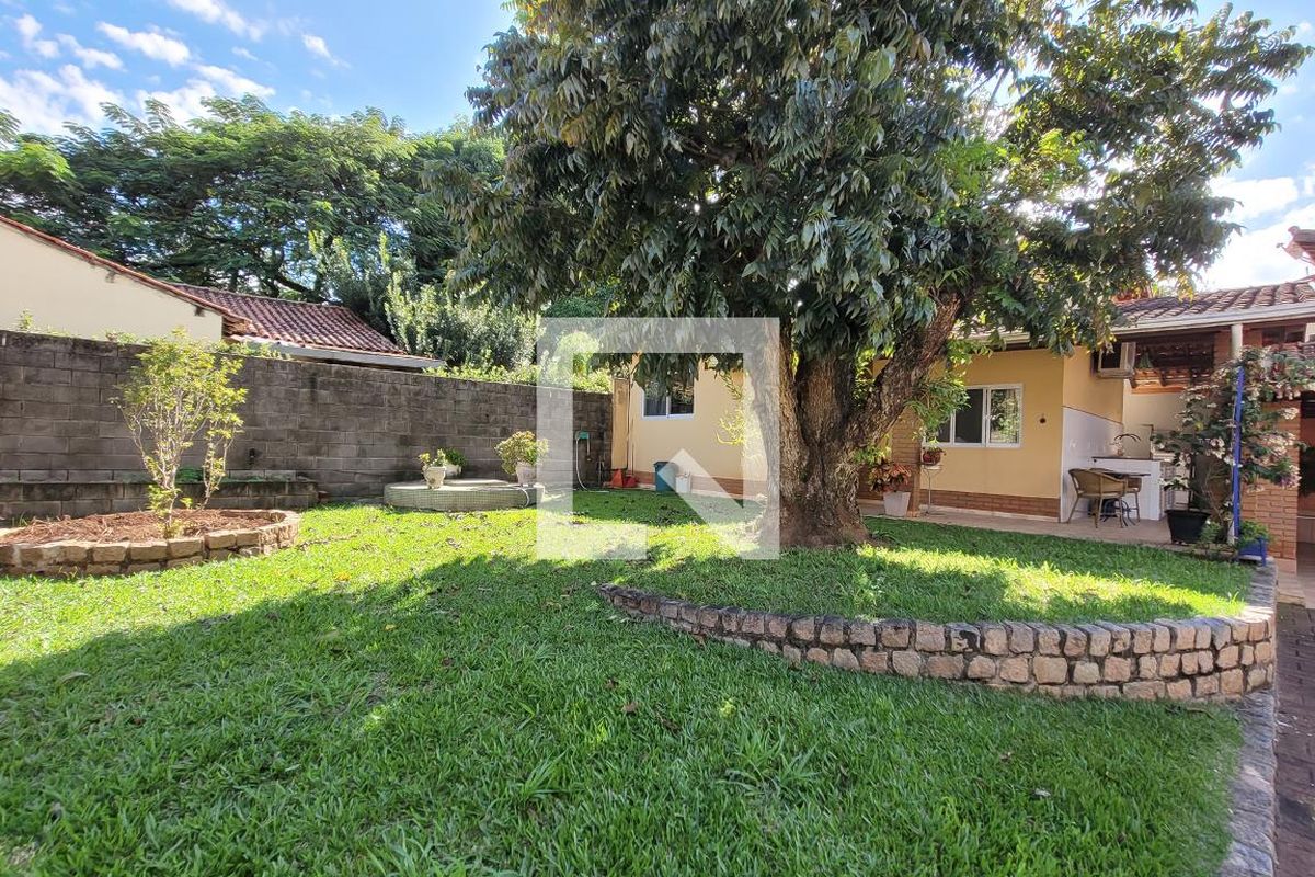 Casa à Venda - Barão Geraldo - Centro, 3 Quartos,  280 m2 em , Campinas - sp | SoloBR
