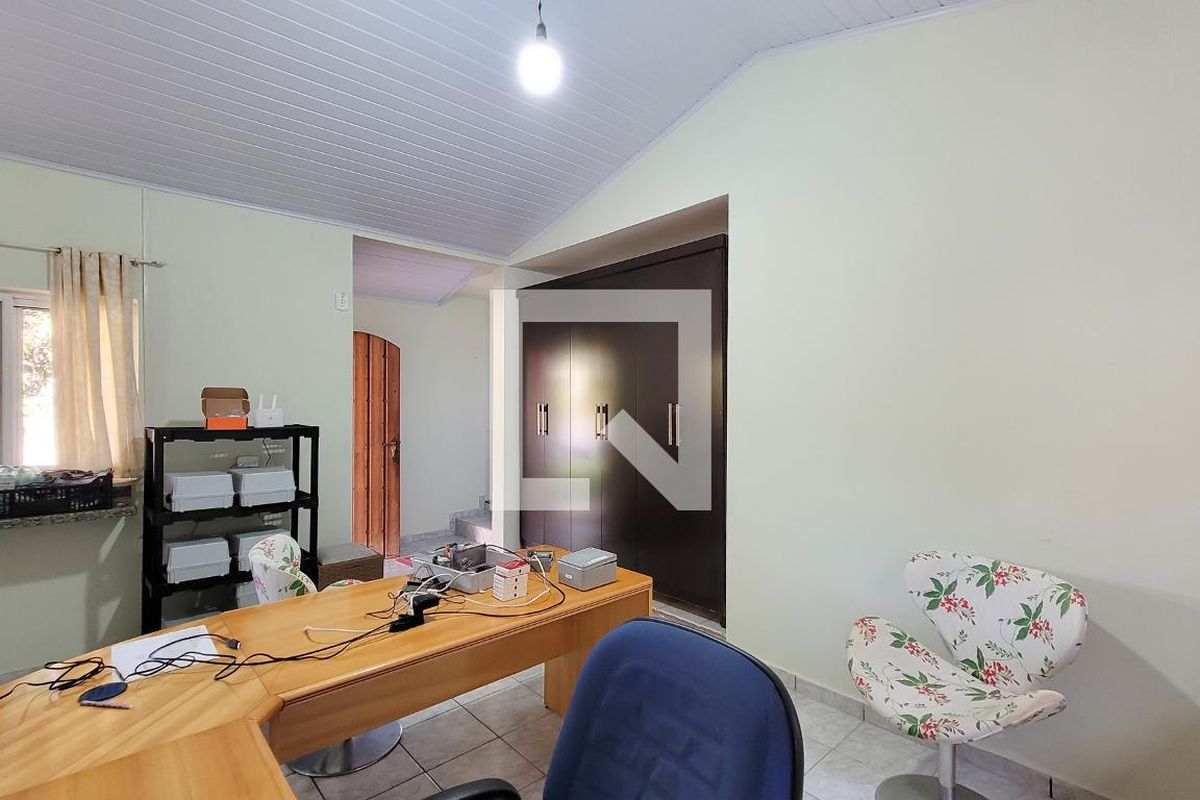 Casa à Venda - Barão Geraldo - Centro, 3 Quartos,  280 m2 em , Campinas - sp | SoloBR