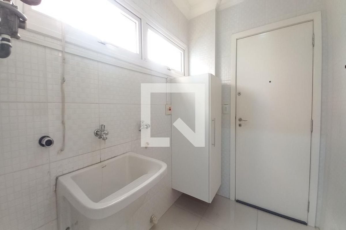Apartamento à Venda - Cambuí, 3 Quartos,  210 m2 em , Campinas - sp | SoloBR