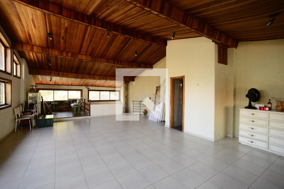 Casa, 3 quartos, 250 m² - Foto 44