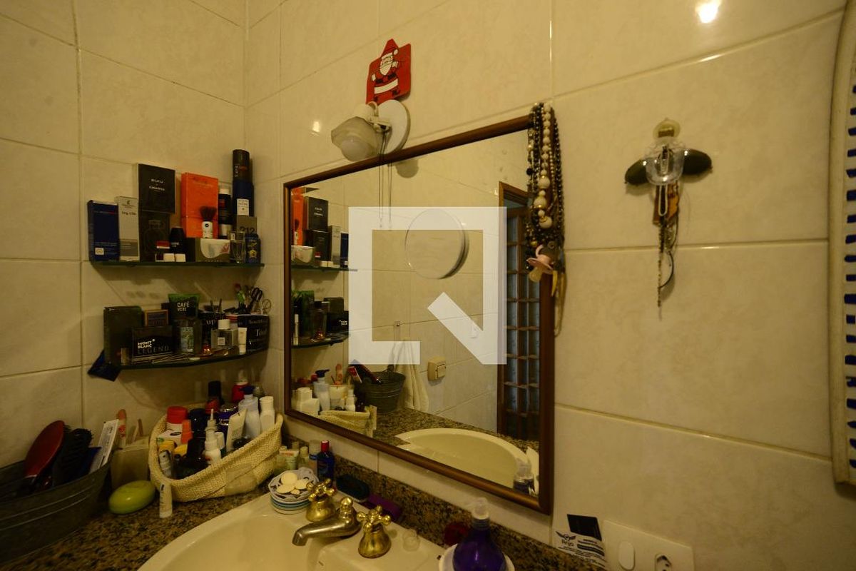 Casa, 3 quartos, 250 m² - Foto 25