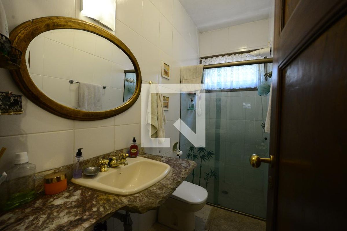 Casa, 3 quartos, 250 m² - Foto 30