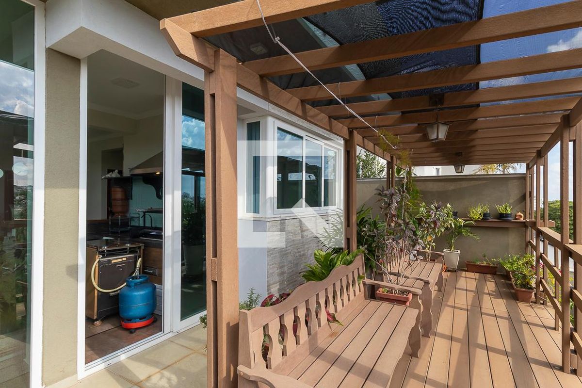 Casa à Venda - Swiss Park, 4 Quartos,  300 m2 em , Campinas - sp | SoloBR