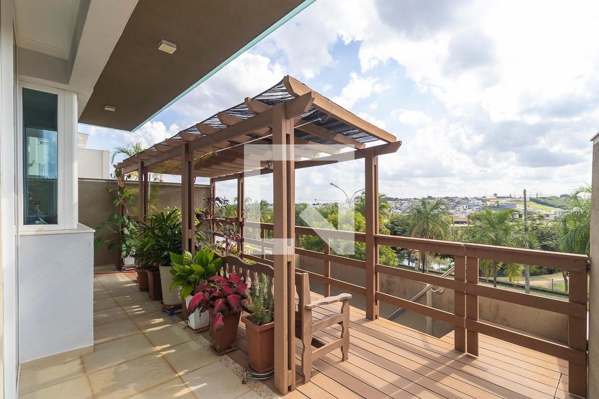 Casa à Venda - Swiss Park, 4 Quartos,  300 m2 em , Campinas - sp | SoloBR
