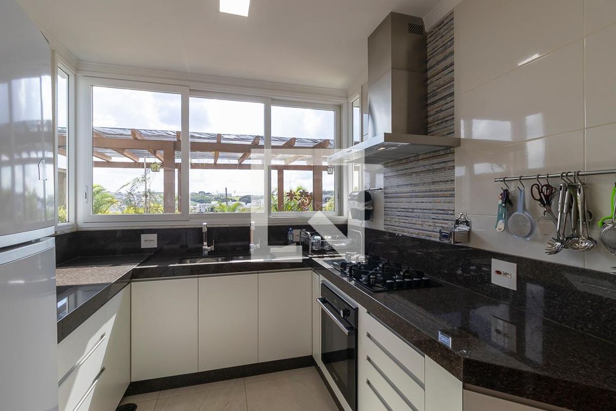 Casa à Venda - Swiss Park, 4 Quartos,  300 m2 em , Campinas - sp | SoloBR