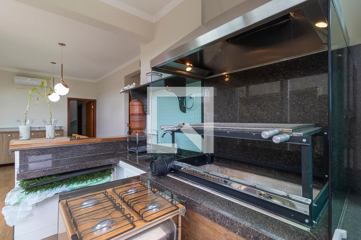 Casa à Venda - Swiss Park, 4 Quartos,  300 m2 em , Campinas - sp | SoloBR