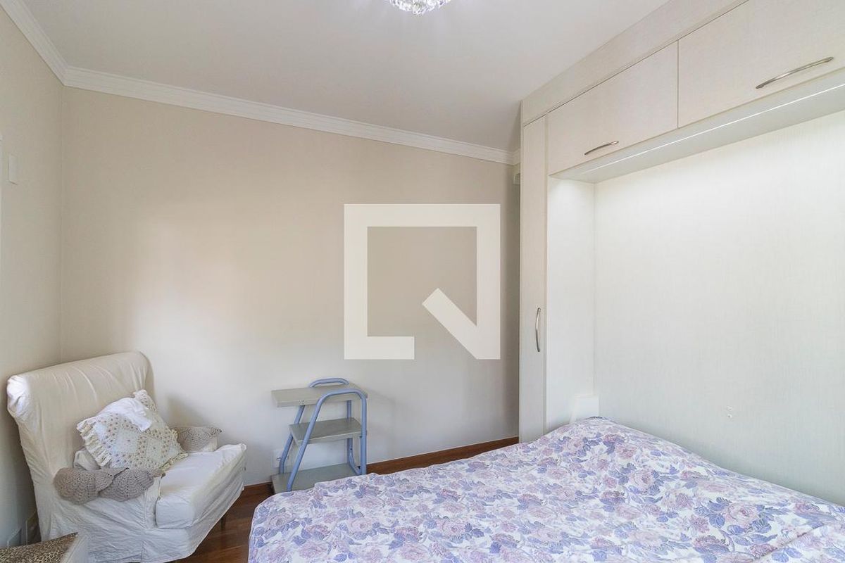Casa à Venda - Swiss Park, 4 Quartos,  300 m2 em , Campinas - sp | SoloBR