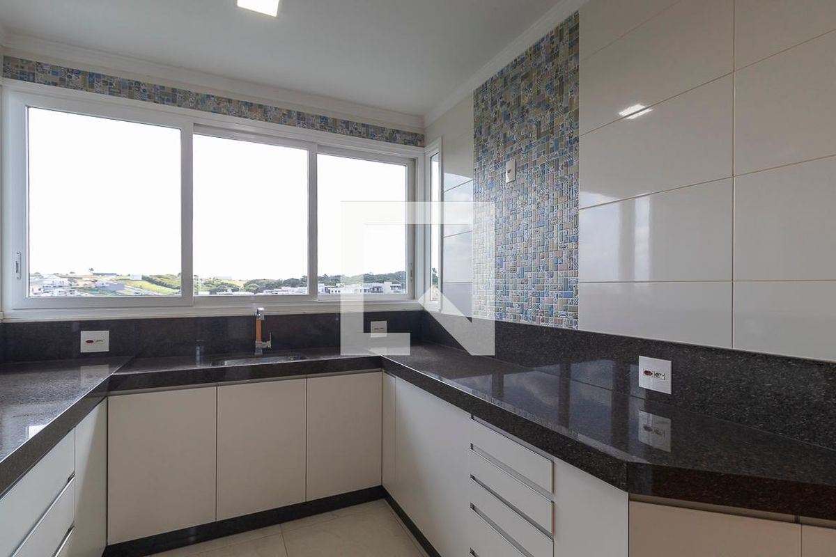 Casa à Venda - Swiss Park, 4 Quartos,  300 m2 em , Campinas - sp | SoloBR