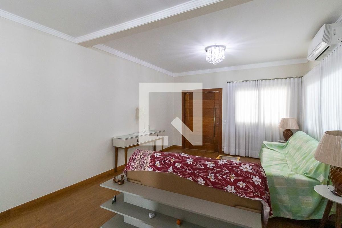 Casa à Venda - Swiss Park, 4 Quartos,  300 m2 em , Campinas - sp | SoloBR
