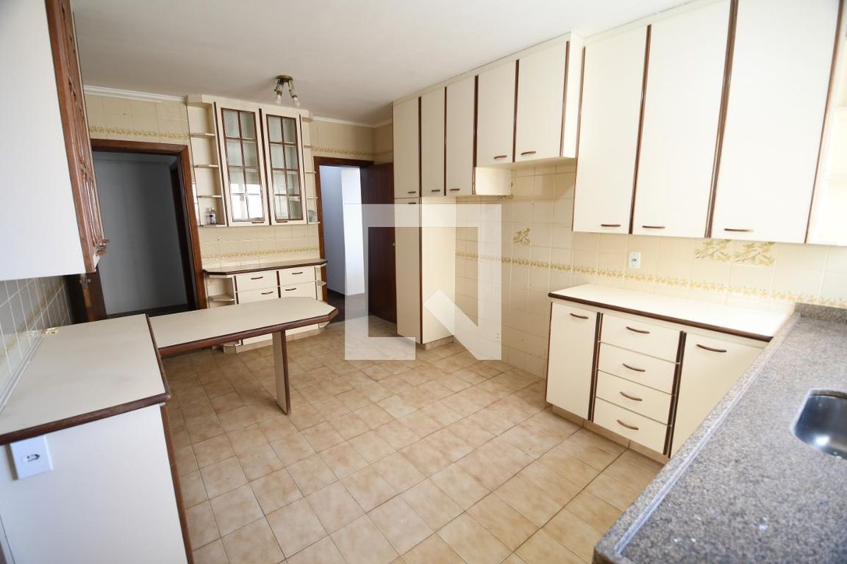 Apartamento à Venda - Jardim Chapadão, 3 Quartos,  137 m2 em , Campinas - sp | SoloBR