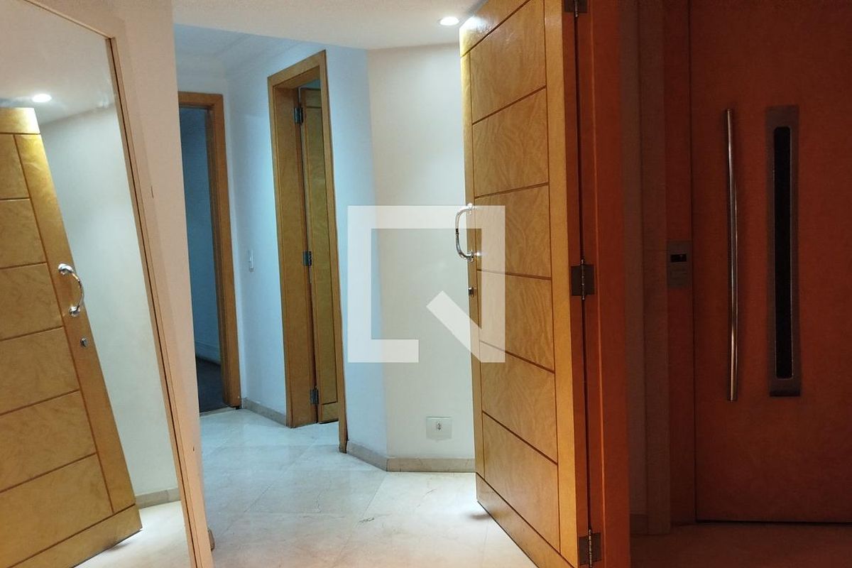 Apartamento, 3 quartos, 200 m² - Foto 154