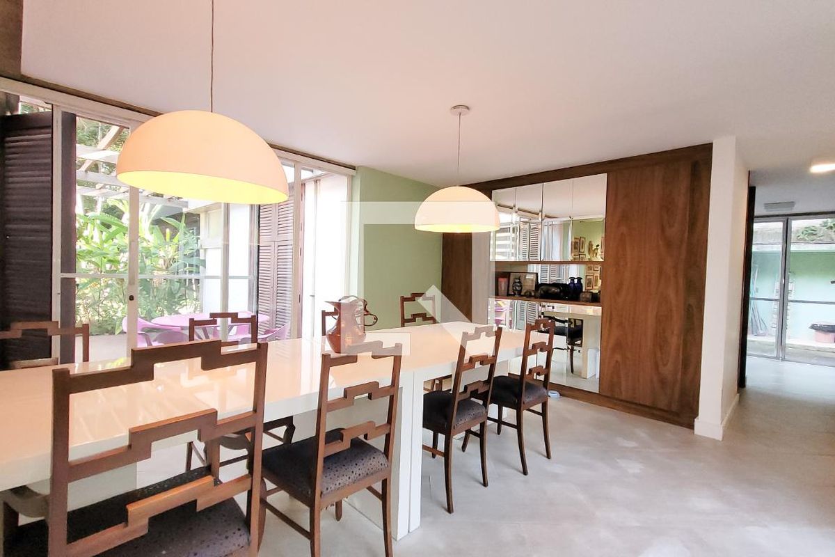 Casa à Venda - Jardim Santana, 6 Quartos,  830 m2 em , Campinas - sp | SoloBR