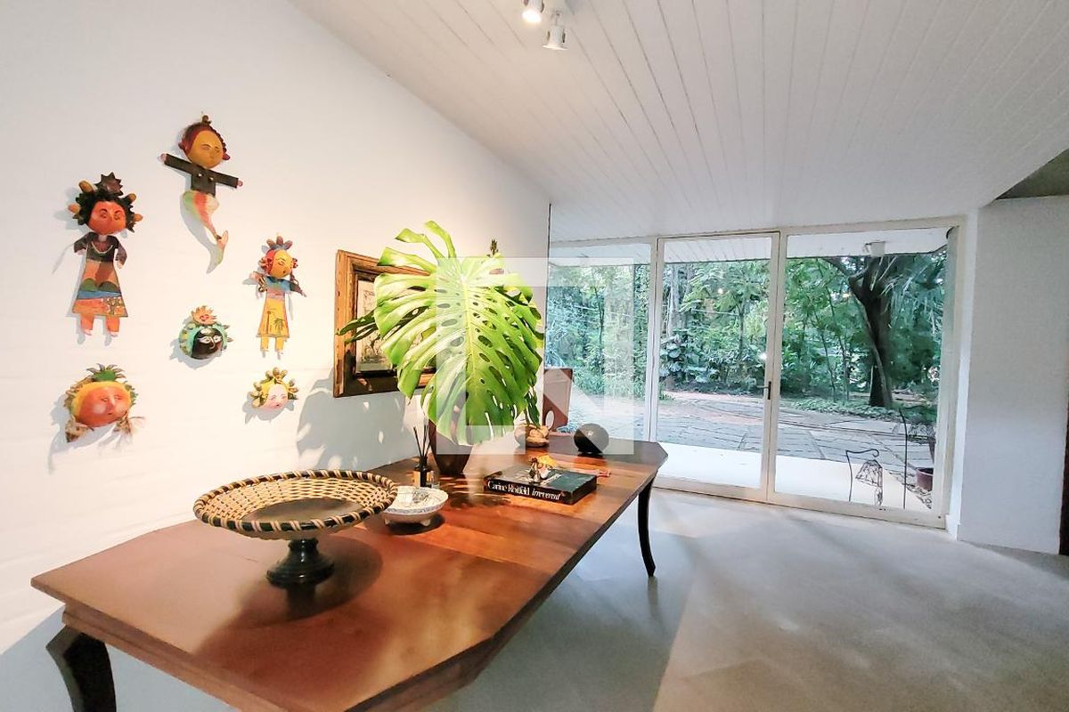 Casa à Venda - Jardim Santana, 6 Quartos,  830 m2 em , Campinas - sp | SoloBR