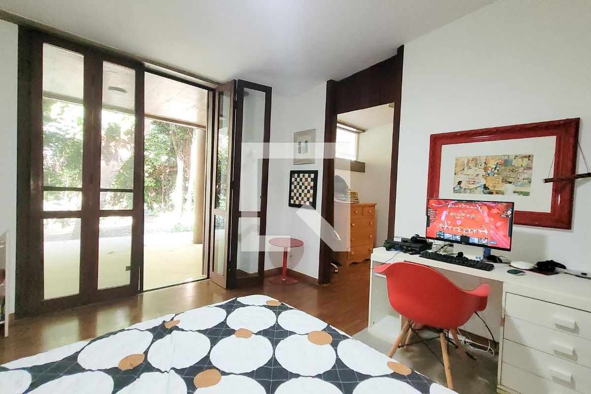 Casa à Venda - Jardim Santana, 6 Quartos,  830 m2 em , Campinas - sp | SoloBR