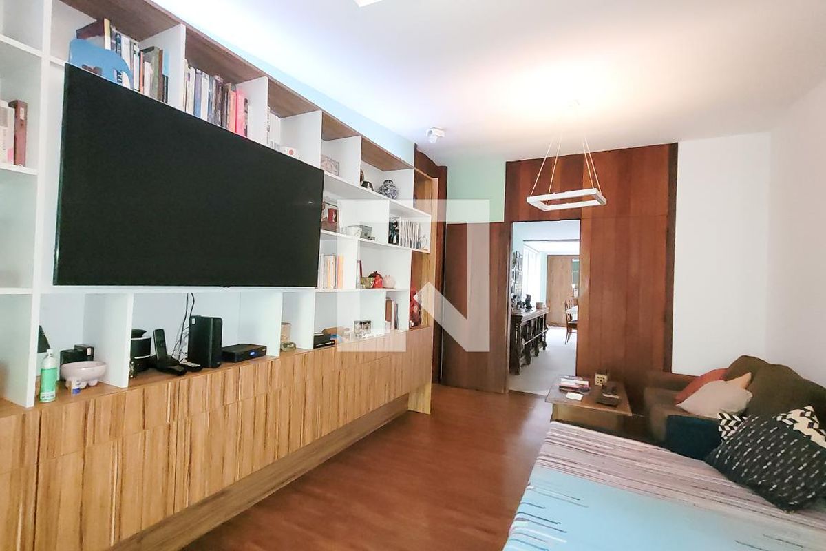 Casa à Venda - Jardim Santana, 6 Quartos,  830 m2 em , Campinas - sp | SoloBR
