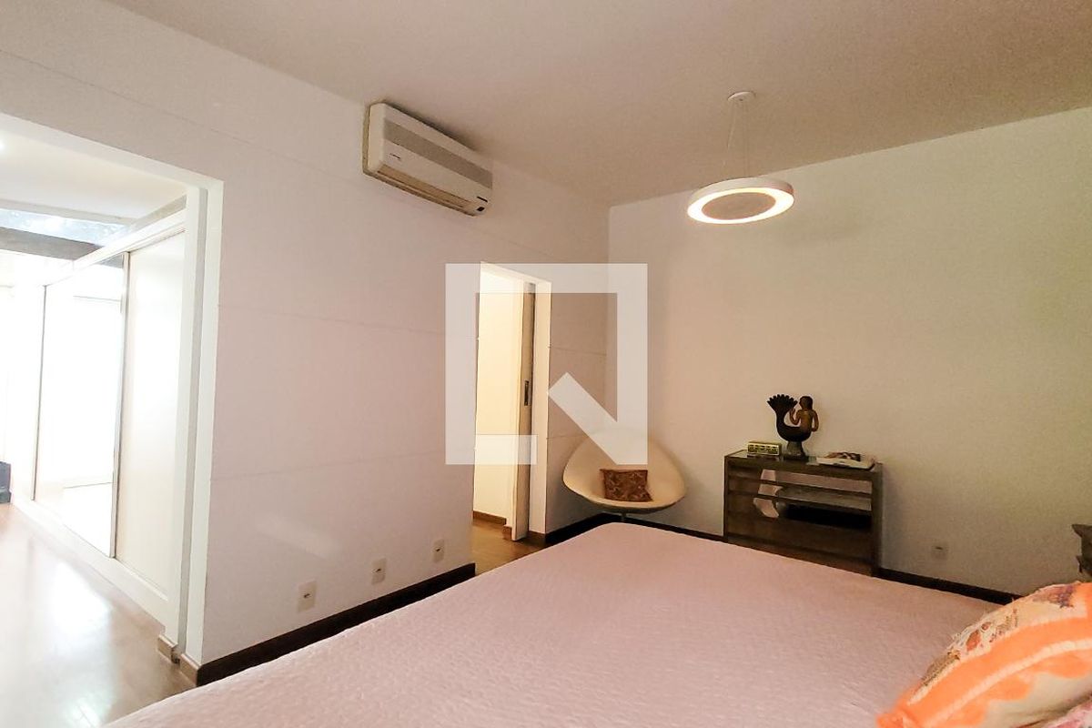 Casa à Venda - Jardim Santana, 6 Quartos,  830 m2 em , Campinas - sp | SoloBR