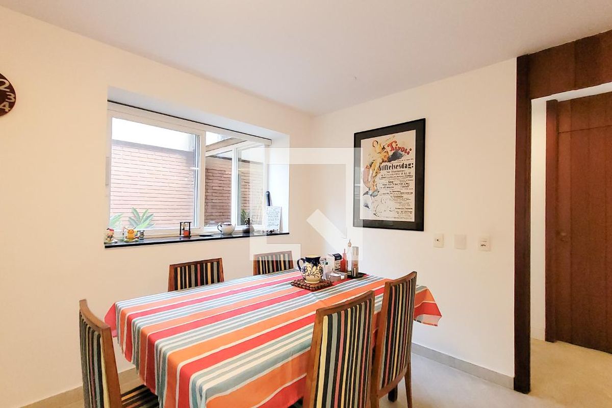 Casa à Venda - Jardim Santana, 6 Quartos,  830 m2 em , Campinas - sp | SoloBR