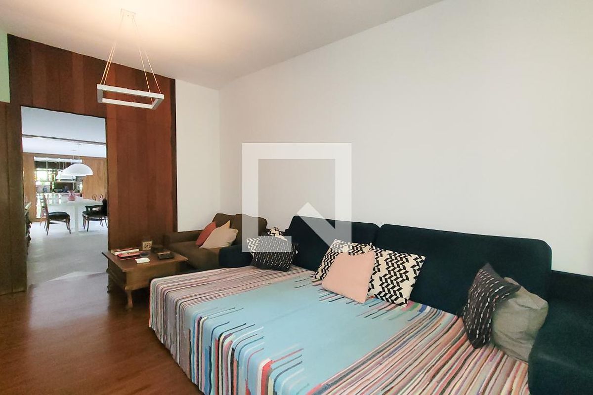 Casa à Venda - Jardim Santana, 6 Quartos,  830 m2 em , Campinas - sp | SoloBR