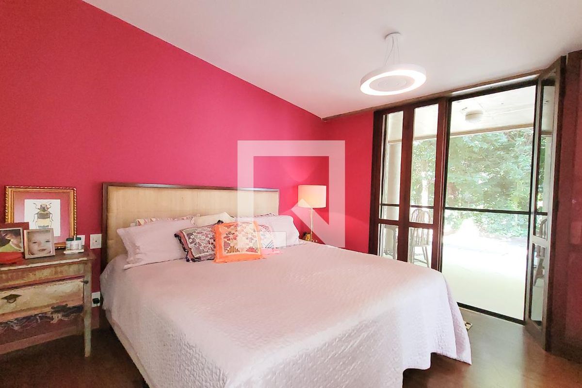 Casa à Venda - Jardim Santana, 6 Quartos,  830 m2 em , Campinas - sp | SoloBR