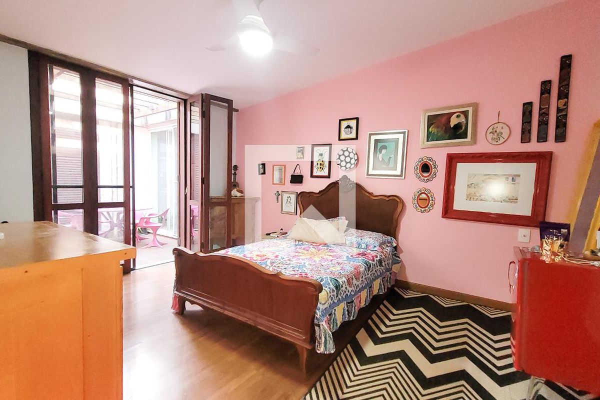 Casa à Venda - Jardim Santana, 6 Quartos,  830 m2 em , Campinas - sp | SoloBR