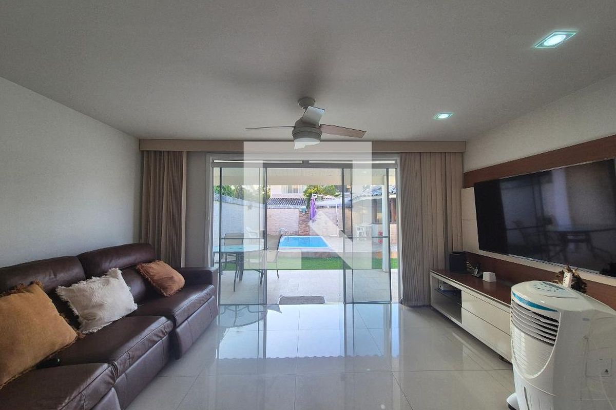 Casa, 4 quartos, 250 m² - Foto 8