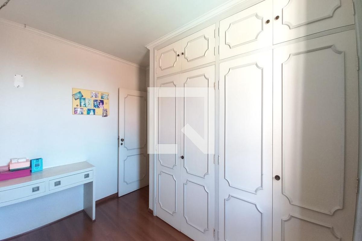 Casa à Venda - Guanabara, 5 Quartos,  500 m2 em , Campinas - sp | SoloBR