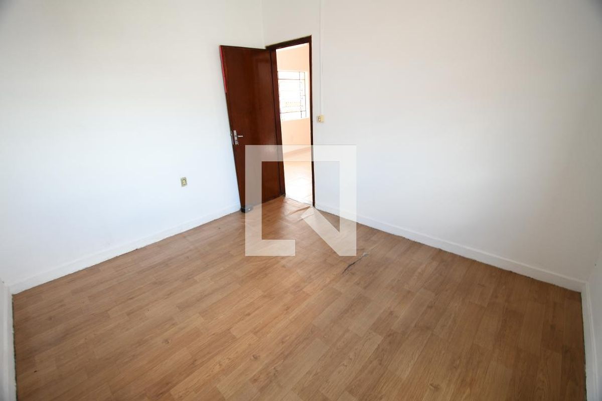 Casa à Venda - Jardim Flamboyant, 3 Quartos,  150 m2 em , Campinas - sp | SoloBR