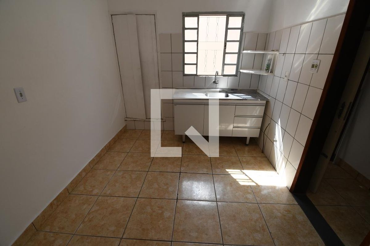 Casa à Venda - Jardim Flamboyant, 3 Quartos,  150 m2 em , Campinas - sp | SoloBR