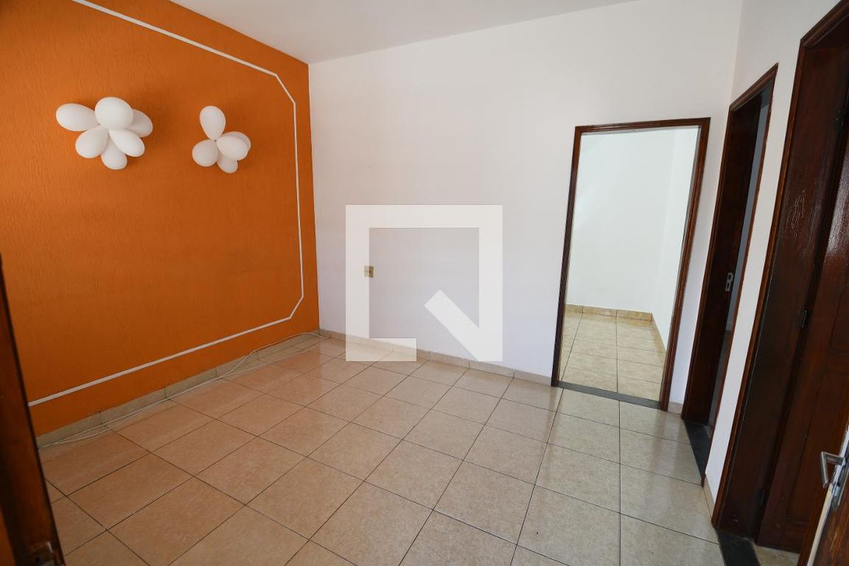 Casa à Venda - Jardim Flamboyant, 3 Quartos,  150 m2 em , Campinas - sp | SoloBR