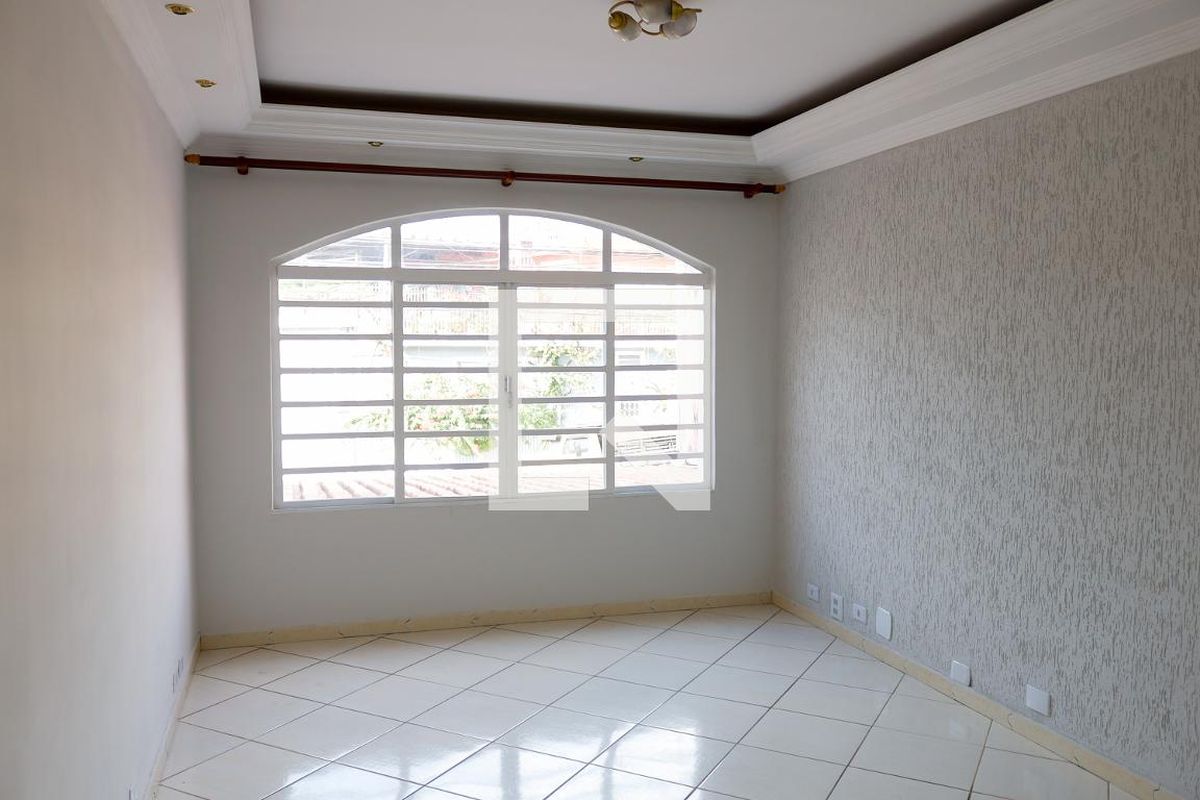 Casa, 4 quartos, 135 m² - Foto 2