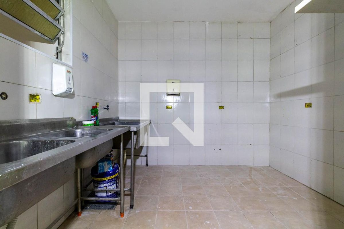 Casa, 3 quartos, 226 m² - Foto 28