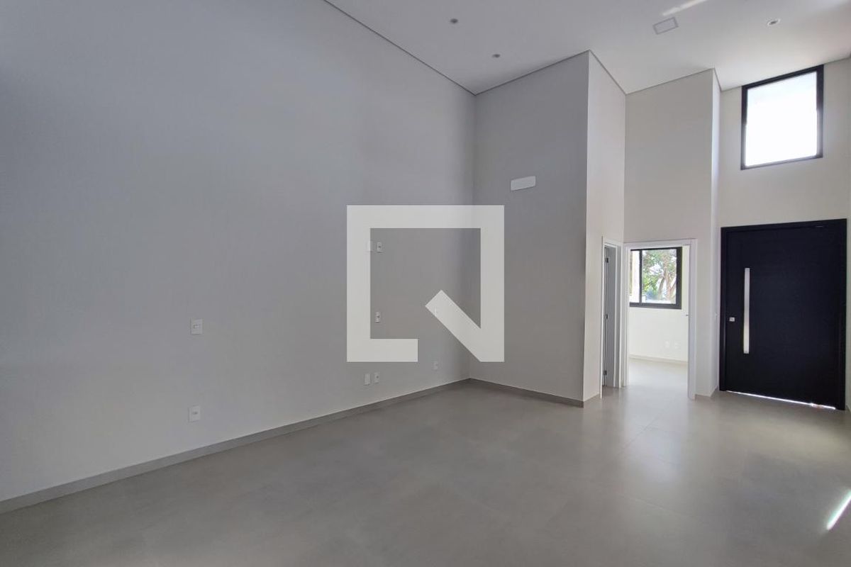 Casa à Venda - Swiss Park, 3 Quartos,  200 m2 em , Campinas - sp | SoloBR