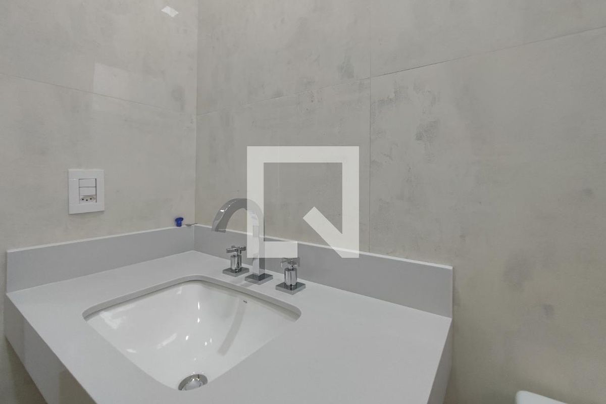 Casa à Venda - Swiss Park, 3 Quartos,  200 m2 em , Campinas - sp | SoloBR