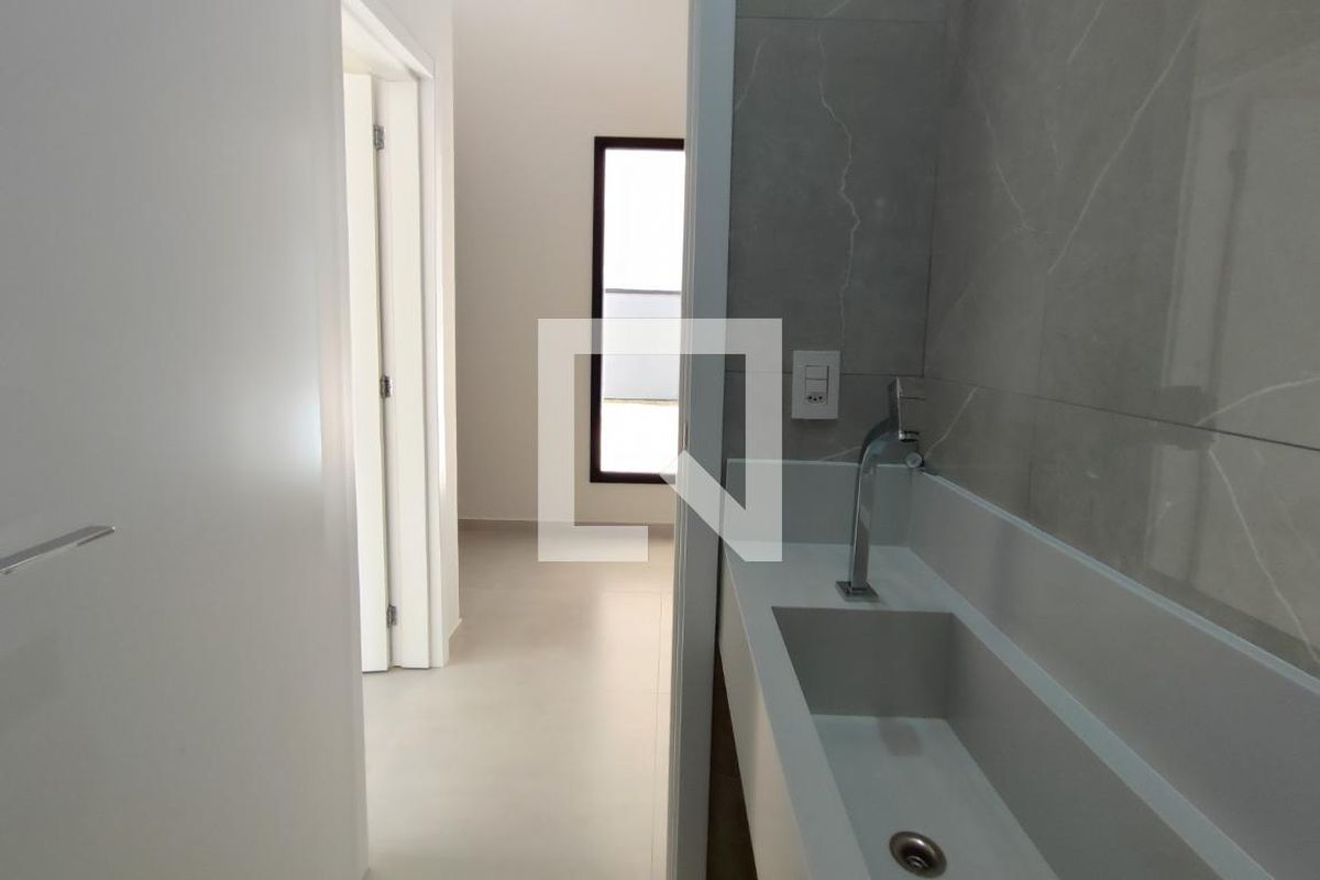 Casa à Venda - Swiss Park, 3 Quartos,  200 m2 em , Campinas - sp | SoloBR