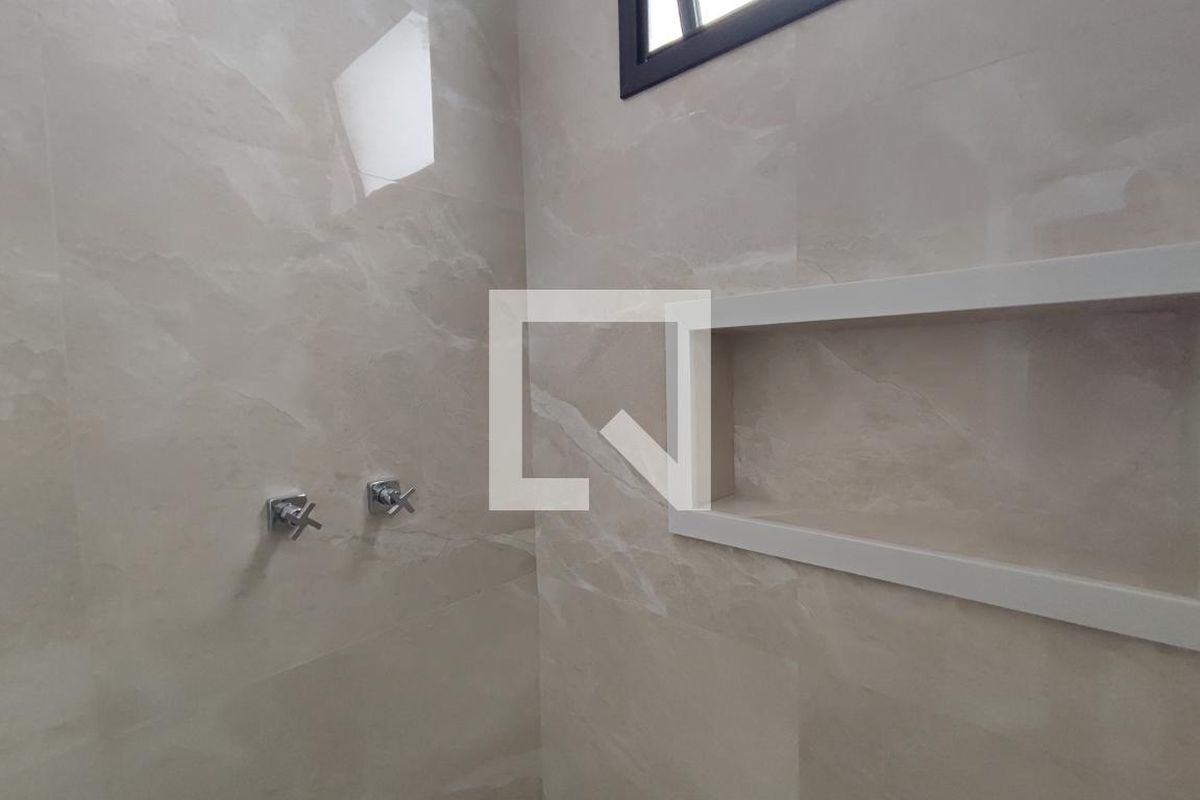Casa à Venda - Swiss Park, 3 Quartos,  200 m2 em , Campinas - sp | SoloBR