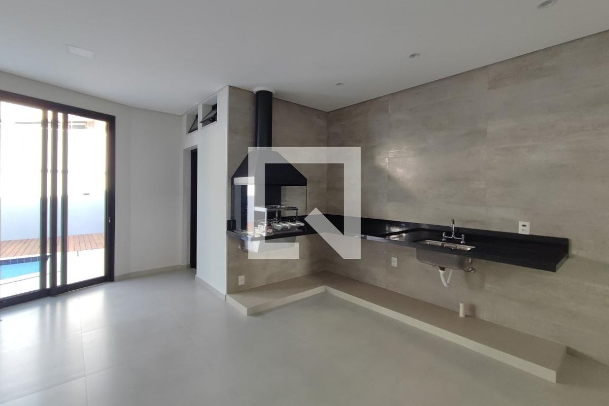 Casa à Venda - Swiss Park, 3 Quartos,  200 m2 em , Campinas - sp | SoloBR
